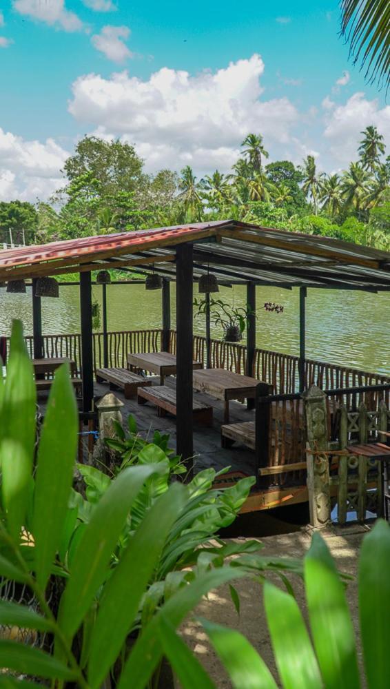 Luvi Lucas River Side Weligama Extérieur photo