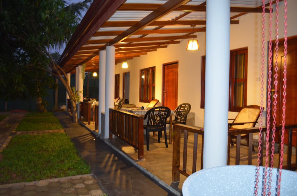 Luvi Lucas River Side Weligama Extérieur photo