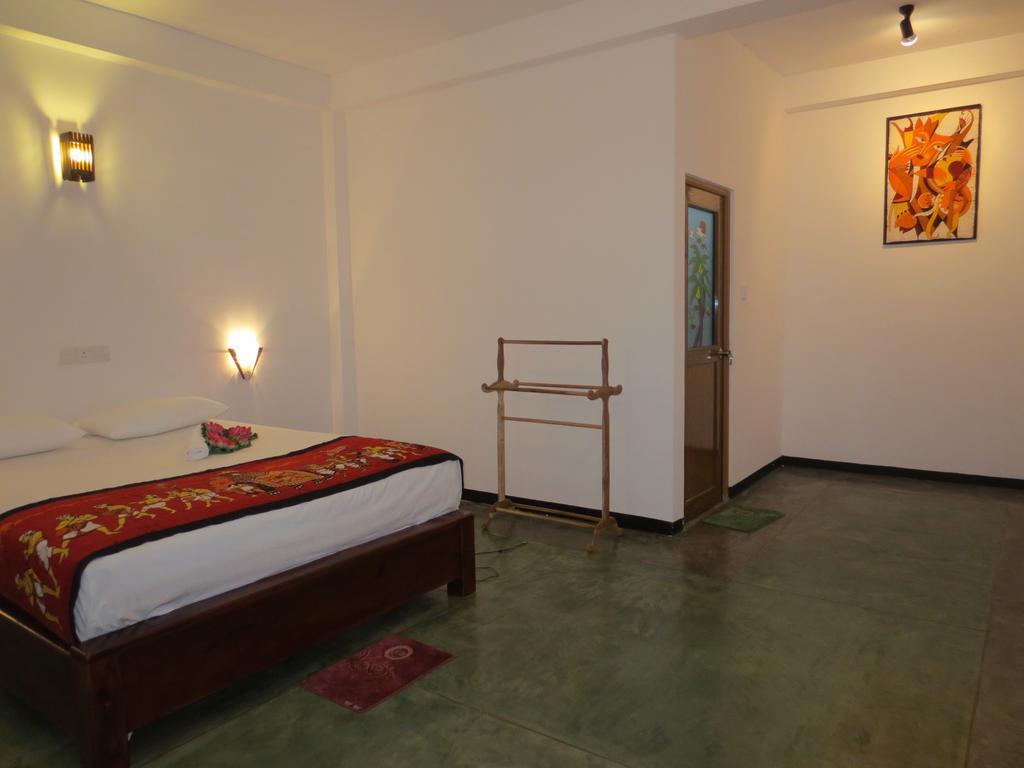 Luvi Lucas River Side Weligama Chambre photo